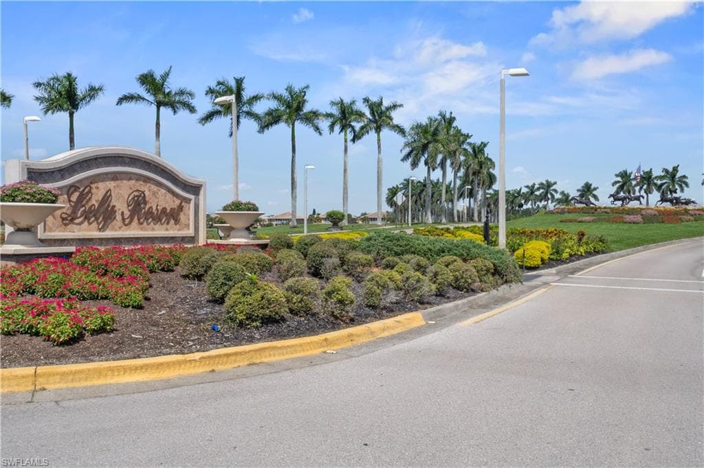 6420 Costa Cir, Naples, FL 34113-51