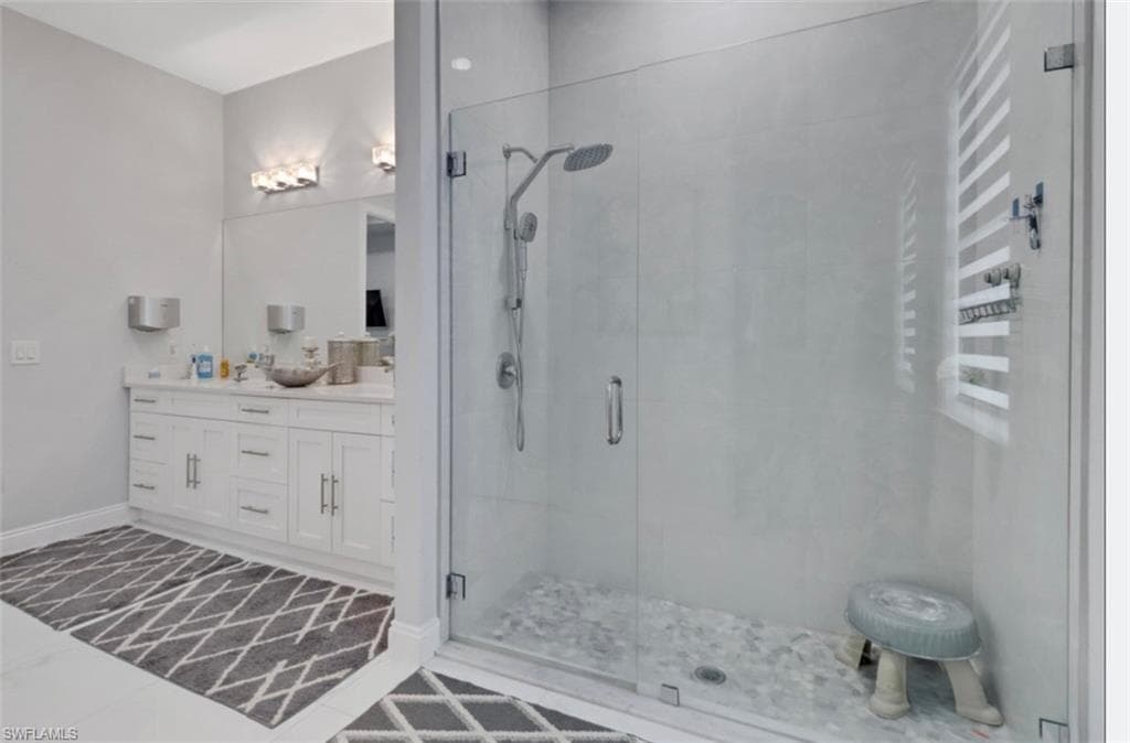 2394 45th Ave NE, Naples, FL 34120-14