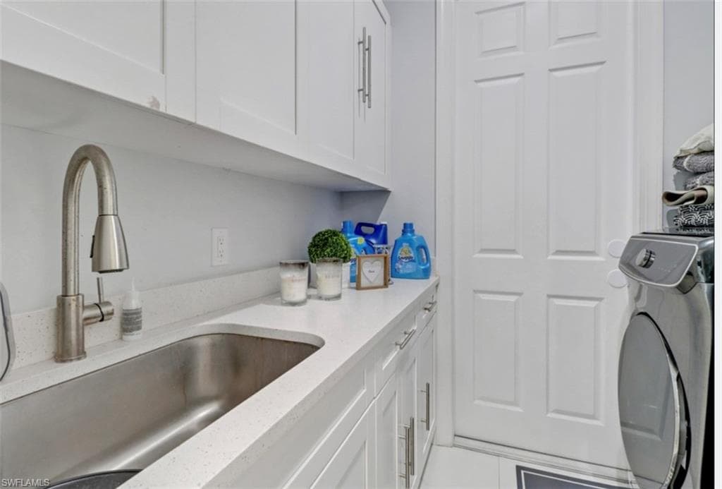 2394 45th Ave NE, Naples, FL 34120-15