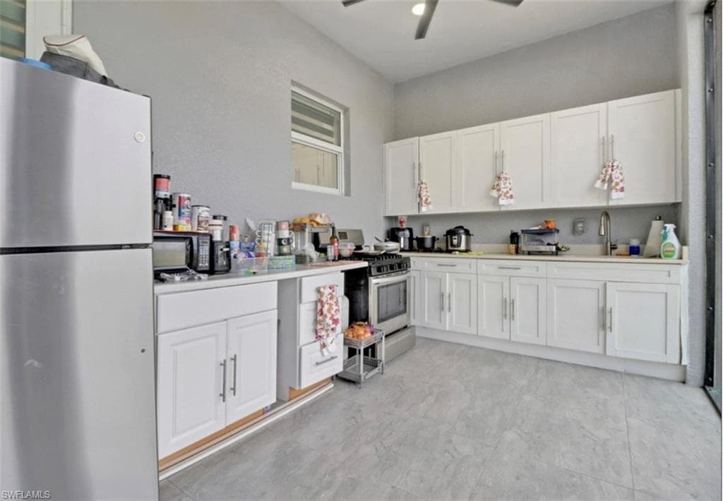 2394 45th Ave NE, Naples, FL 34120-20