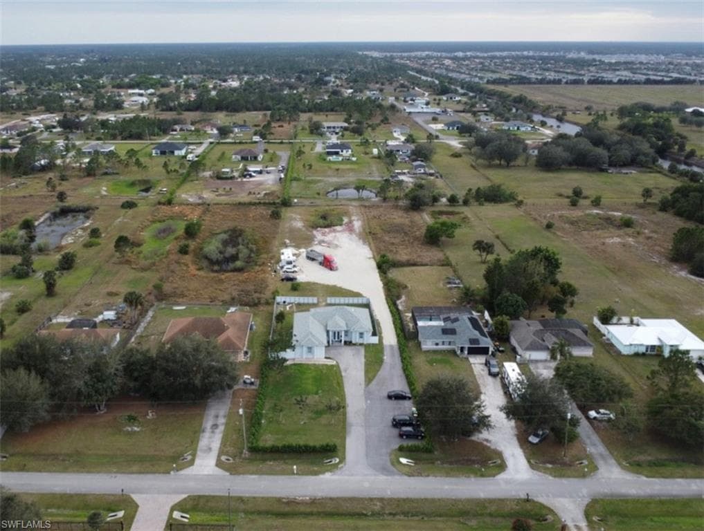 2394 45th Ave NE, Naples, FL 34120-25