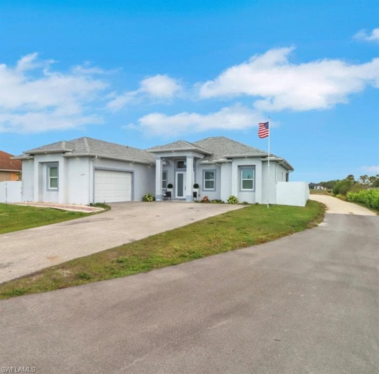 2394 45th Ave NE, Naples, FL 34120-1