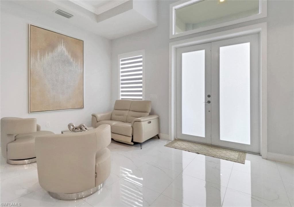 2394 45th Ave NE, Naples, FL 34120-3