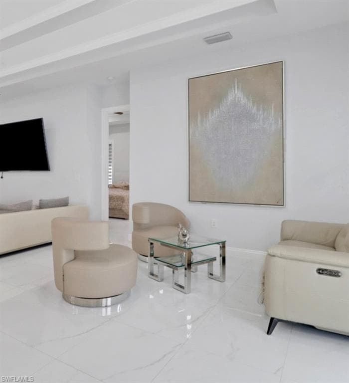 2394 45th Ave NE, Naples, FL 34120-5