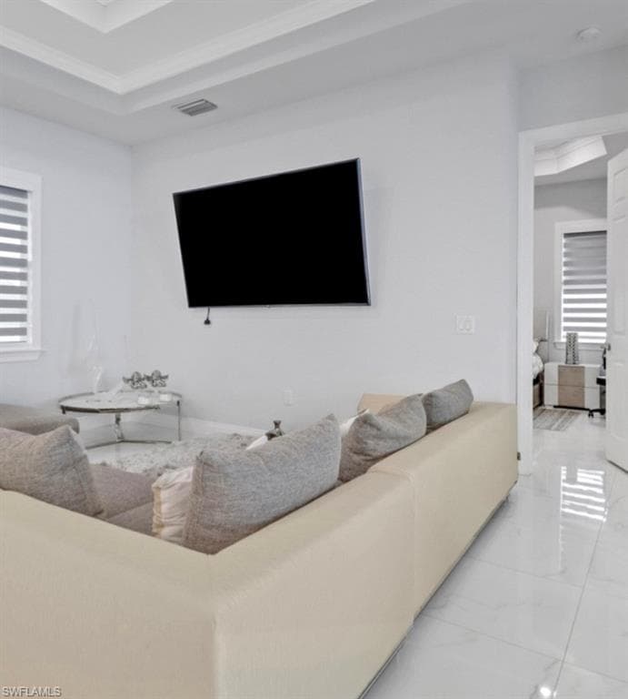 2394 45th Ave NE, Naples, FL 34120-6