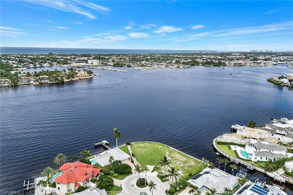 1303 Marlin Dr, Naples, FL 34102-11