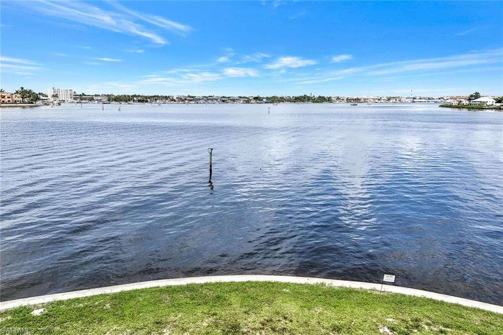 1303 Marlin Dr, Naples, FL 34102-17