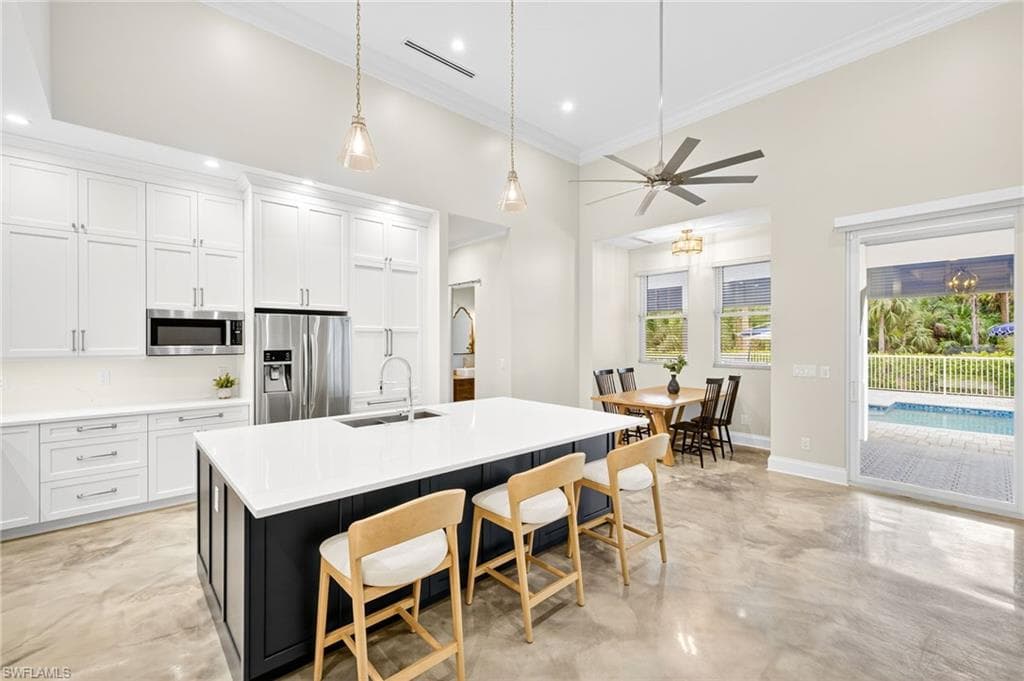 4391 1st Ave SW, Naples, FL 34119-14