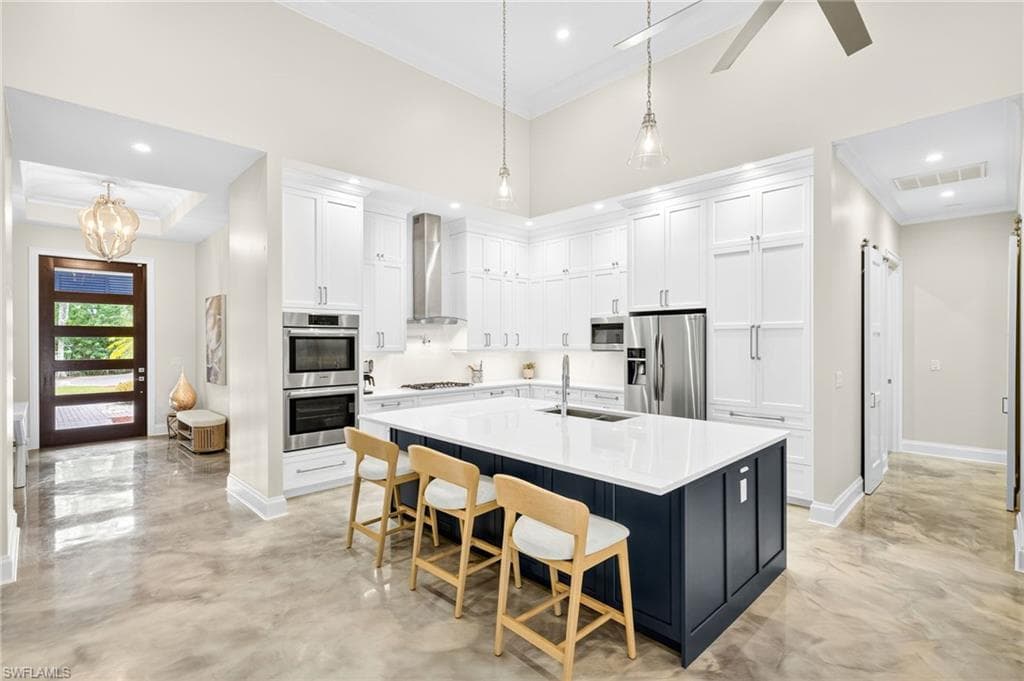 4391 1st Ave SW, Naples, FL 34119-16