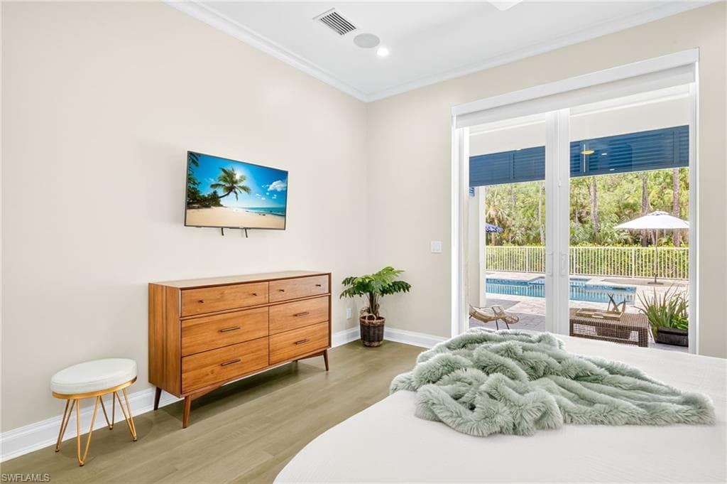 4391 1st Ave SW, Naples, FL 34119-21