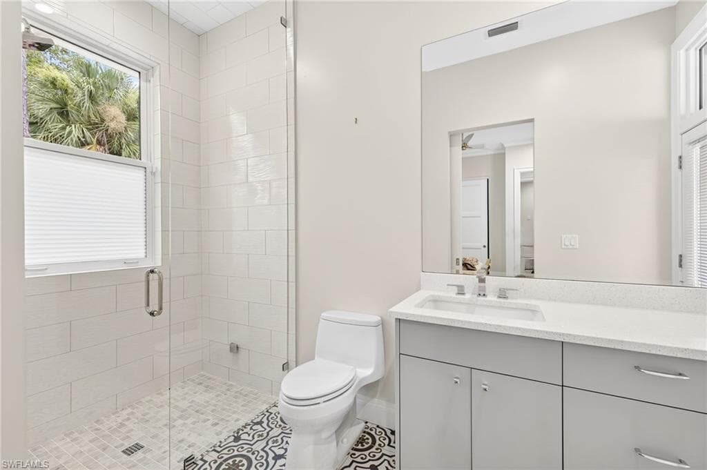 4391 1st Ave SW, Naples, FL 34119-29
