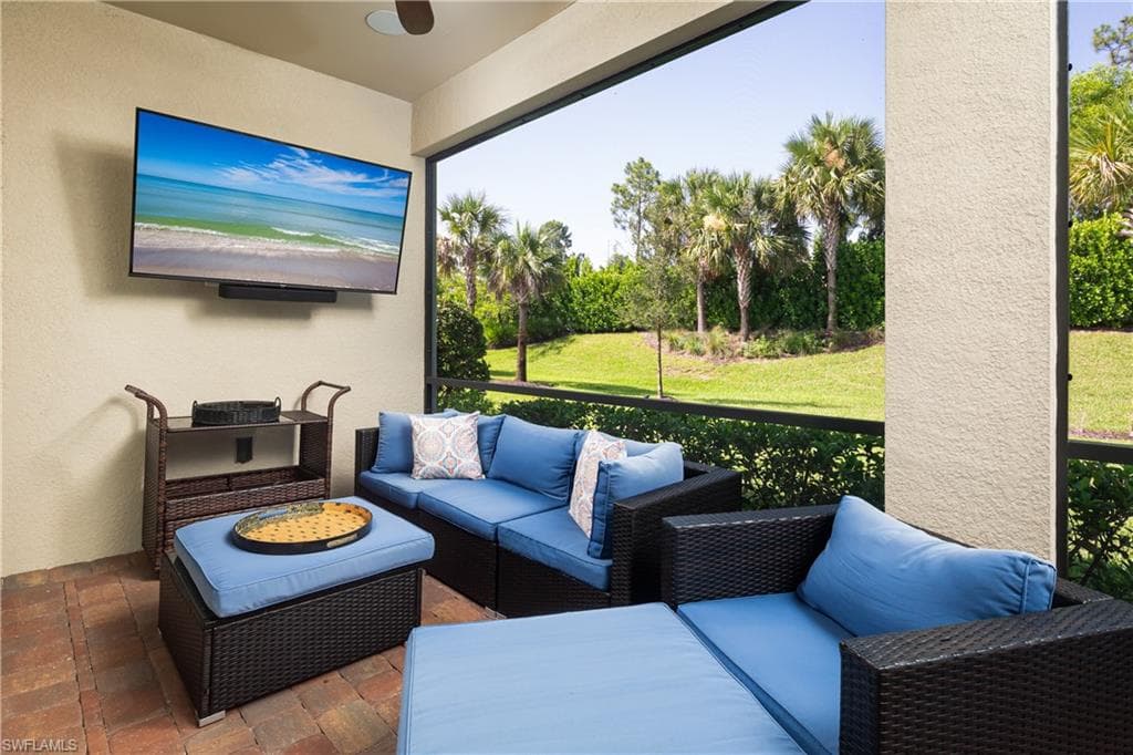 6770 Pennyroyal Dr, Naples, FL 34114-12