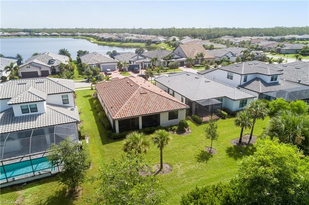 6770 Pennyroyal Dr, Naples, FL 34114-25