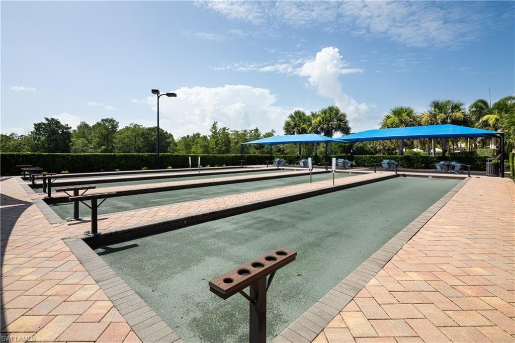 6770 Pennyroyal Dr, Naples, FL 34114-28