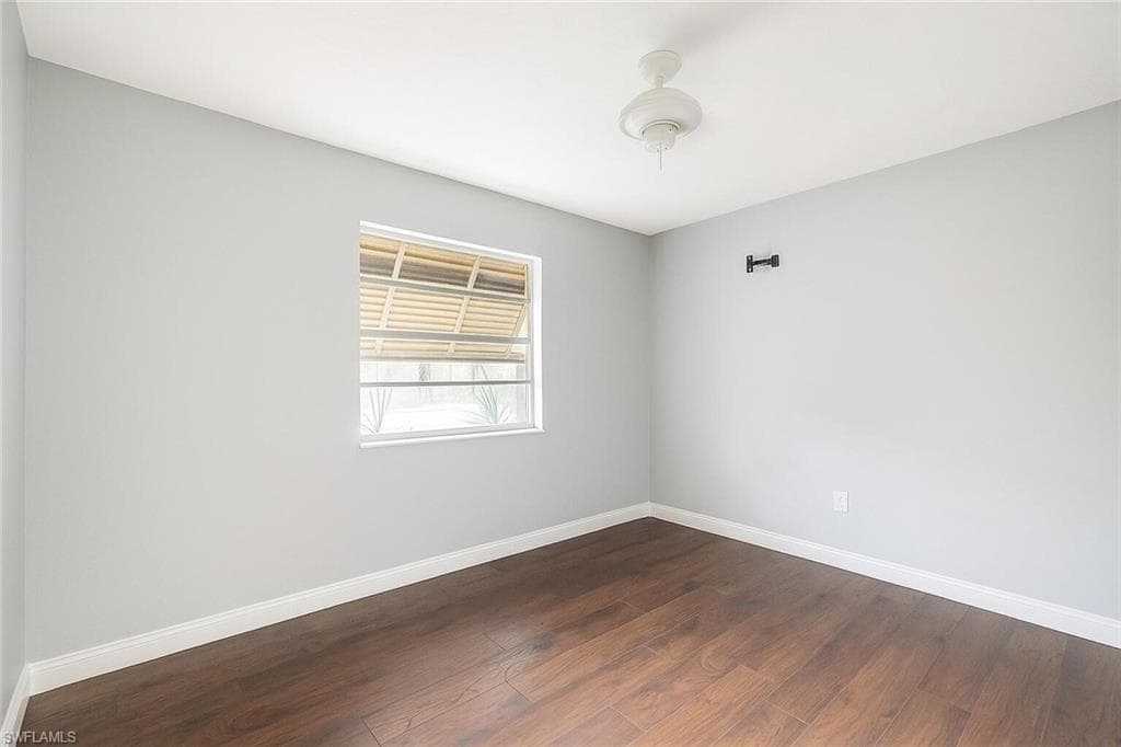 512 Glendale Ave, Lehigh Acres, FL 33936-10