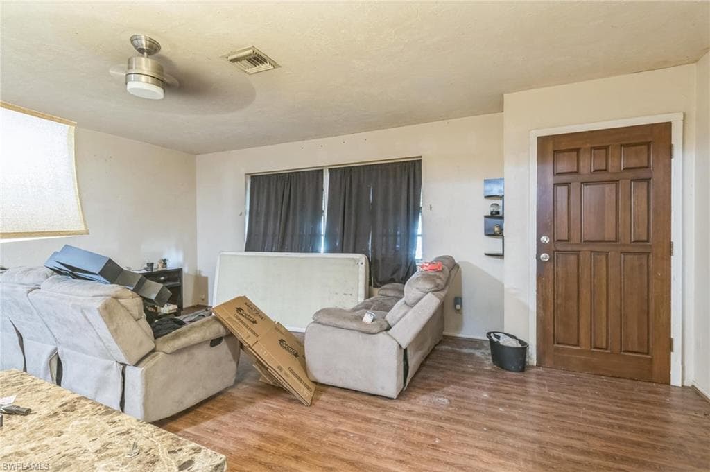 512 Glendale Ave, Lehigh Acres, FL 33936-22
