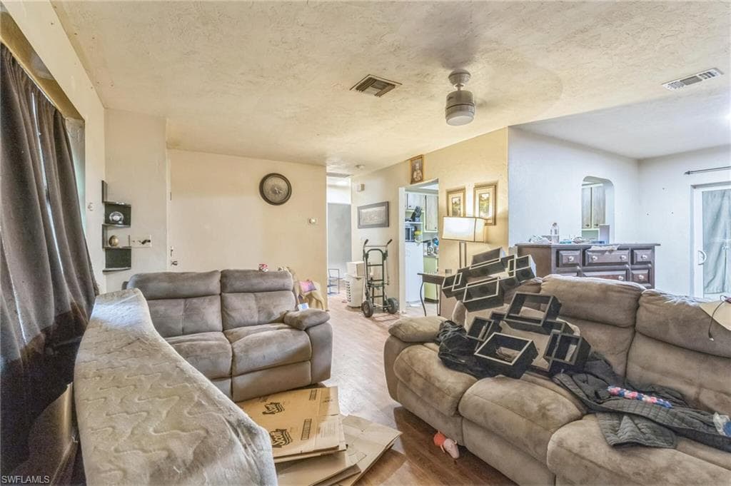 512 Glendale Ave, Lehigh Acres, FL 33936-24
