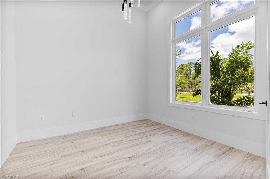 2144 17th St SW, Naples, FL 34117-19