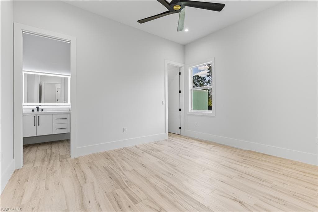 2144 17th St SW, Naples, FL 34117-25