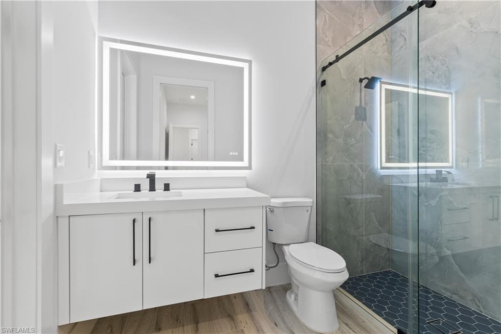 2144 17th St SW, Naples, FL 34117-26