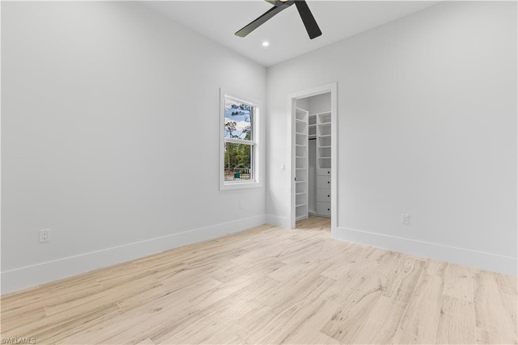 2144 17th St SW, Naples, FL 34117-28