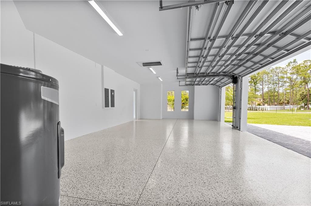 2144 17th St SW, Naples, FL 34117-29