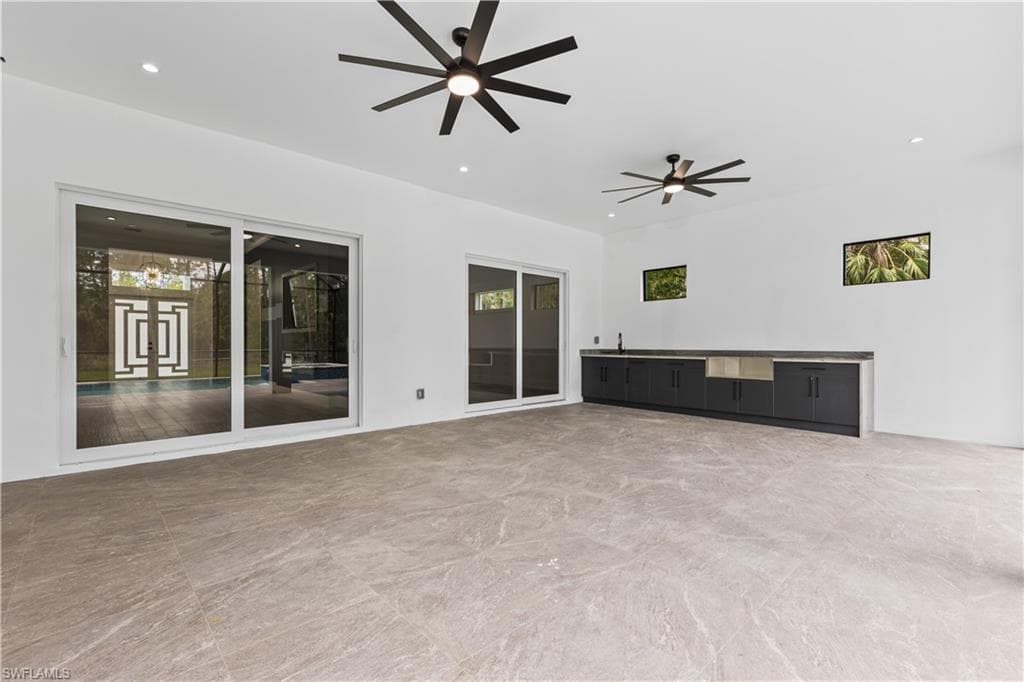2144 17th St SW, Naples, FL 34117-31
