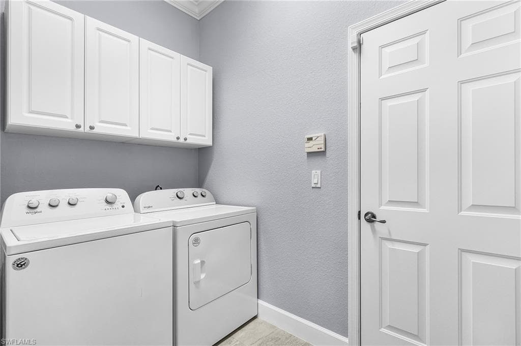 6835 Old Banyan Way, Naples, FL 34109-16