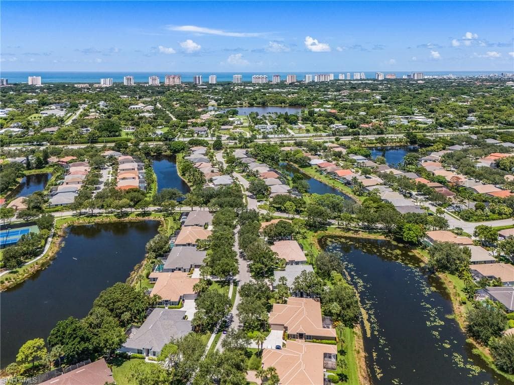 6835 Old Banyan Way, Naples, FL 34109-33