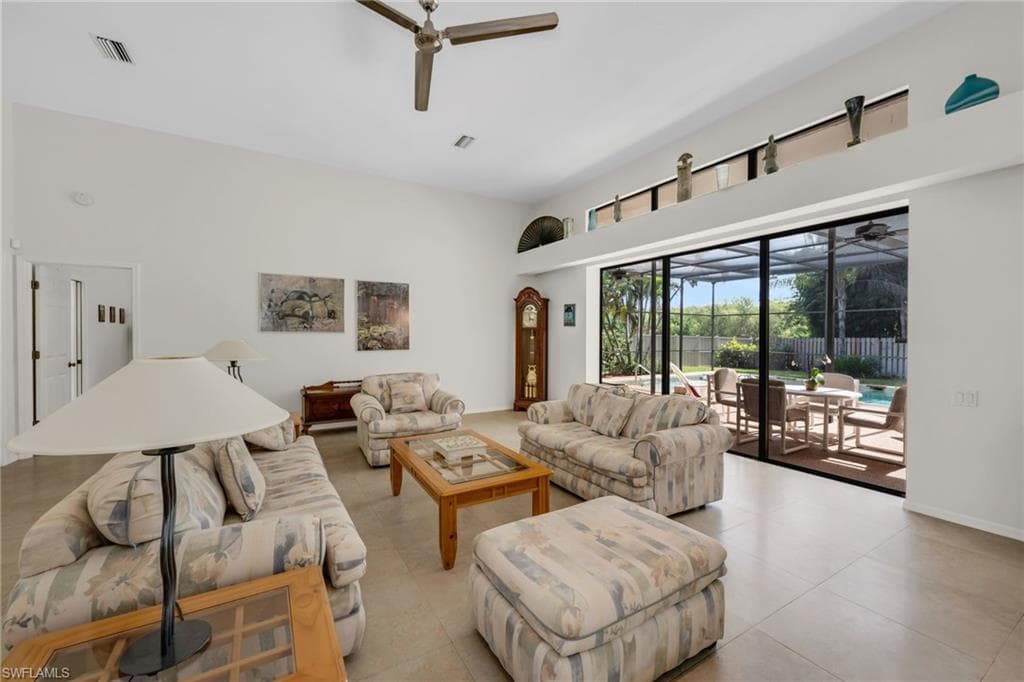 28200 Winthrop Cir, Bonita Springs, FL 34134-8