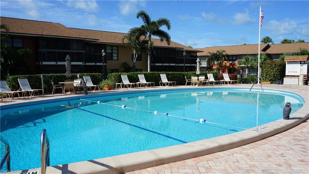56 Greenbrier St 2-109, Marco Island, FL 34145-5