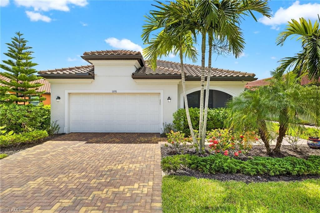 1591 Marton Ct, Naples, FL 34113-1