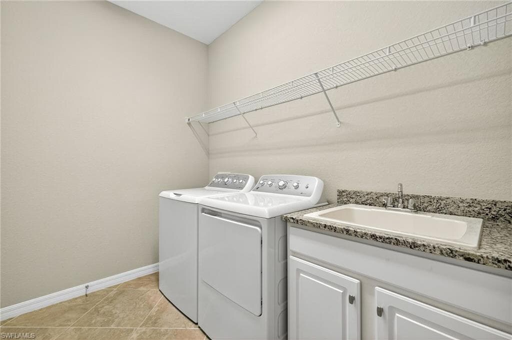 1591 Marton Ct, Naples, FL 34113-29
