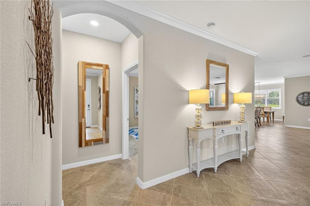 1591 Marton Ct, Naples, FL 34113-6