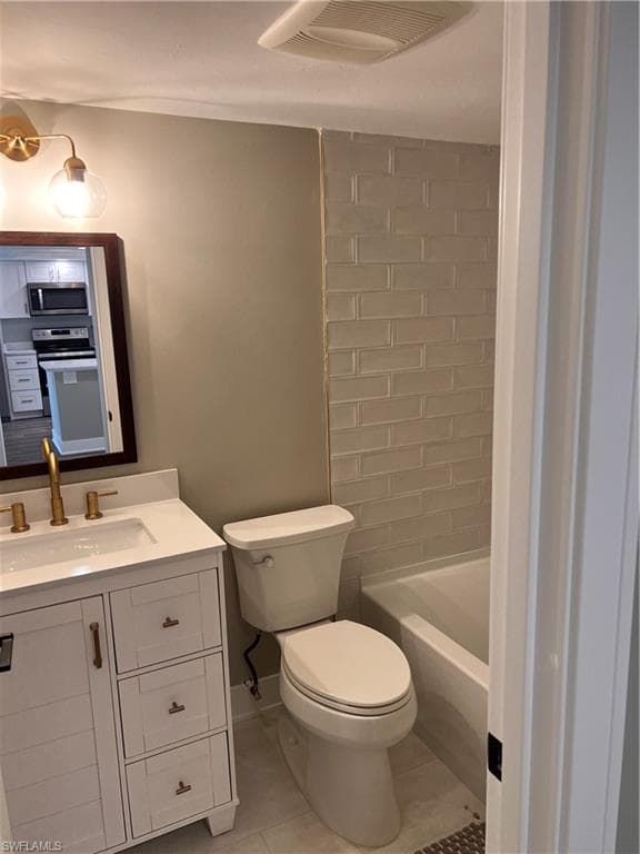 16351 Kelly Woods Dr 163, Fort Myers, FL 33908-21