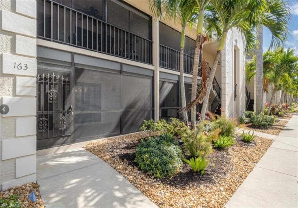 16351 Kelly Woods Dr 163, Fort Myers, FL 33908-2