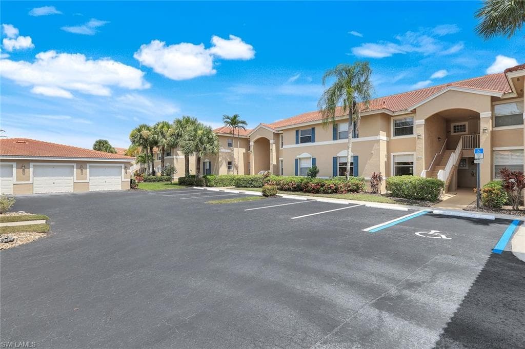2440 Millcreek Ln 103, Naples, FL 34119-27
