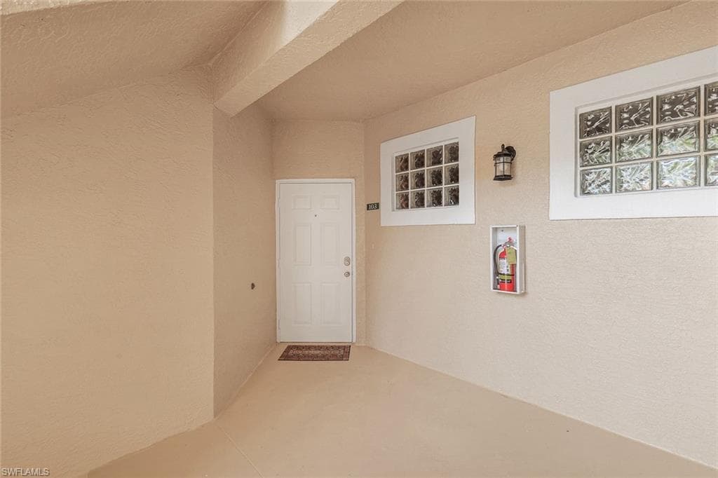 2440 Millcreek Ln 103, Naples, FL 34119-3