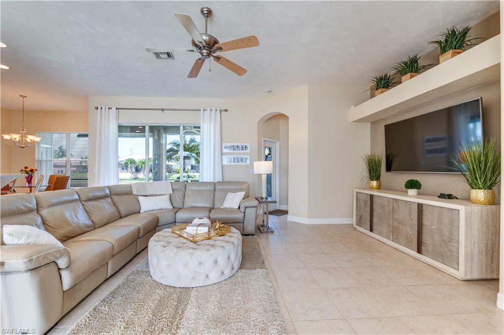 3208 1st Pl, Cape Coral, FL 33914-10