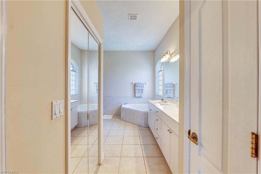 3208 1st Pl, Cape Coral, FL 33914-20