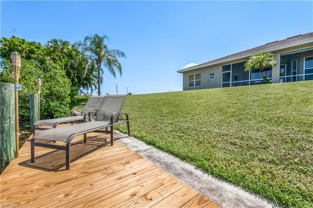 3208 1st Pl, Cape Coral, FL 33914-39