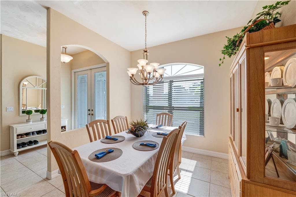 3208 1st Pl, Cape Coral, FL 33914-5
