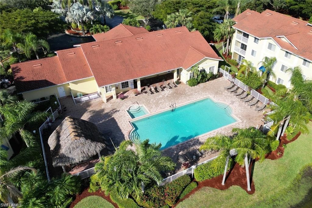 8287 Key Royal Ln 1534, Naples, FL 34119-3