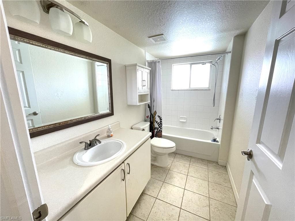 8287 Key Royal Ln 1534, Naples, FL 34119-8