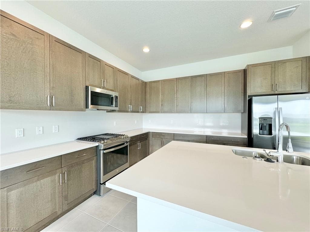 20921 Thistle Leaf Ln, Estero, FL 33928-12