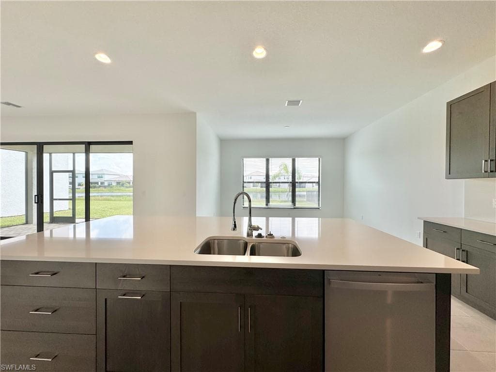 20921 Thistle Leaf Ln, Estero, FL 33928-14