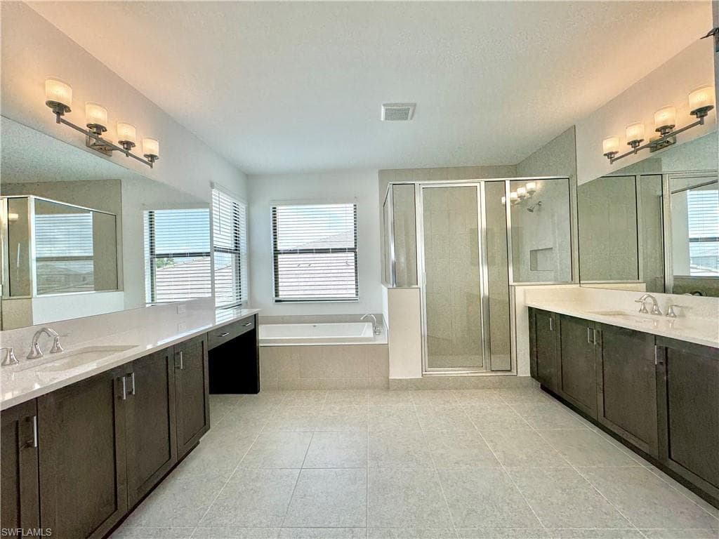 20921 Thistle Leaf Ln, Estero, FL 33928-16