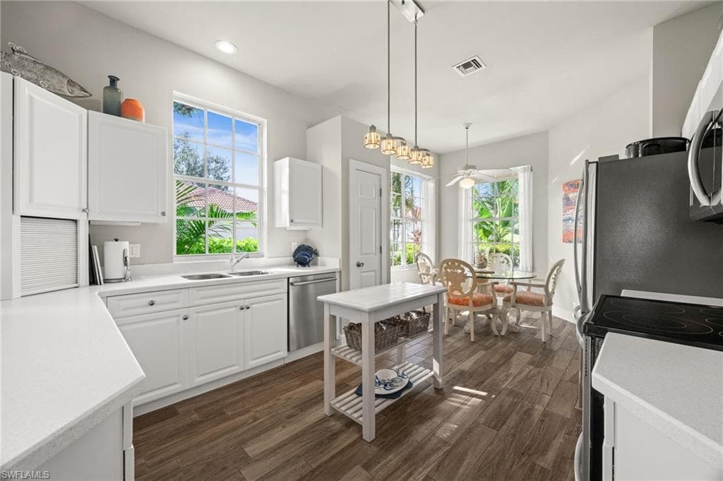 15143 Seabreeze Cove Cir, Fort Myers, FL 33908-22