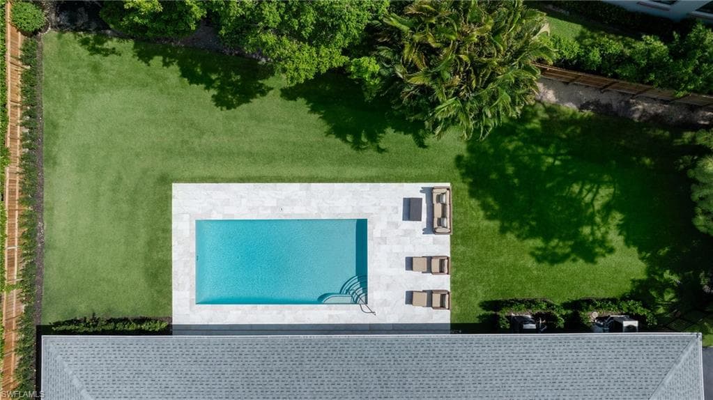 675 Yucca Rd, Naples, FL 34102-2