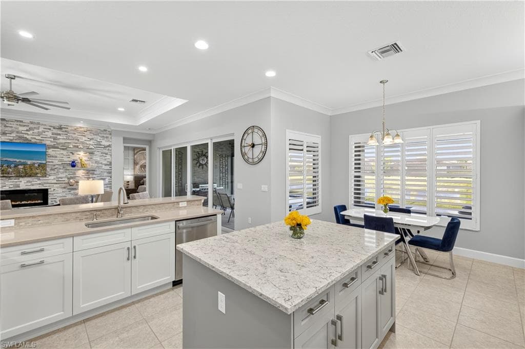 28514 Wharton Dr, Bonita Springs, FL 34135-20